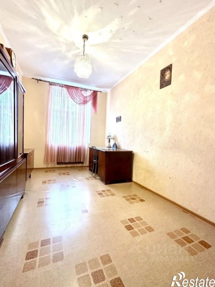 3-комн квартира ул Соловьева, 6,  д. 6
