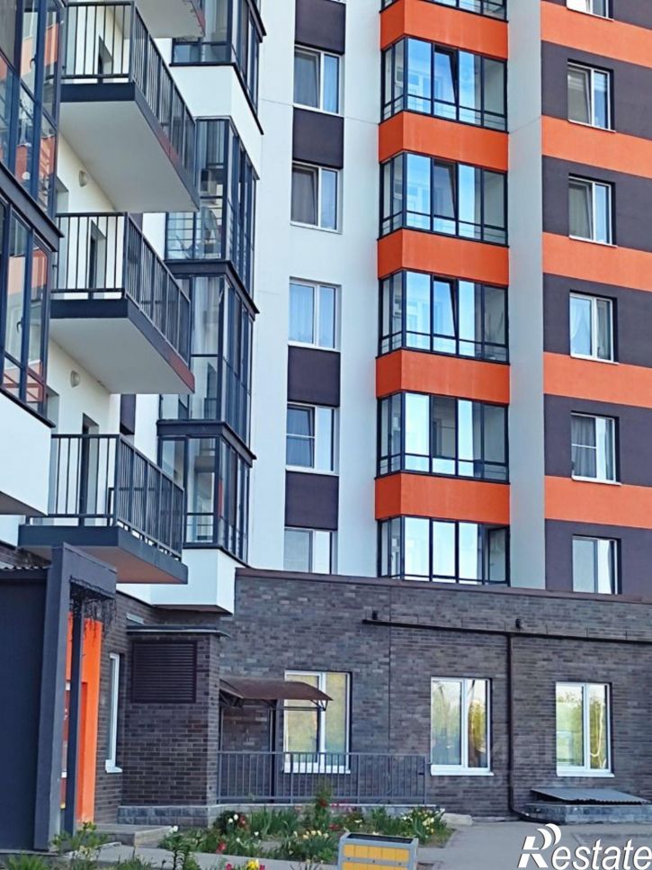 3-комн квартира улица Карбышева, 49А,  д. 49А