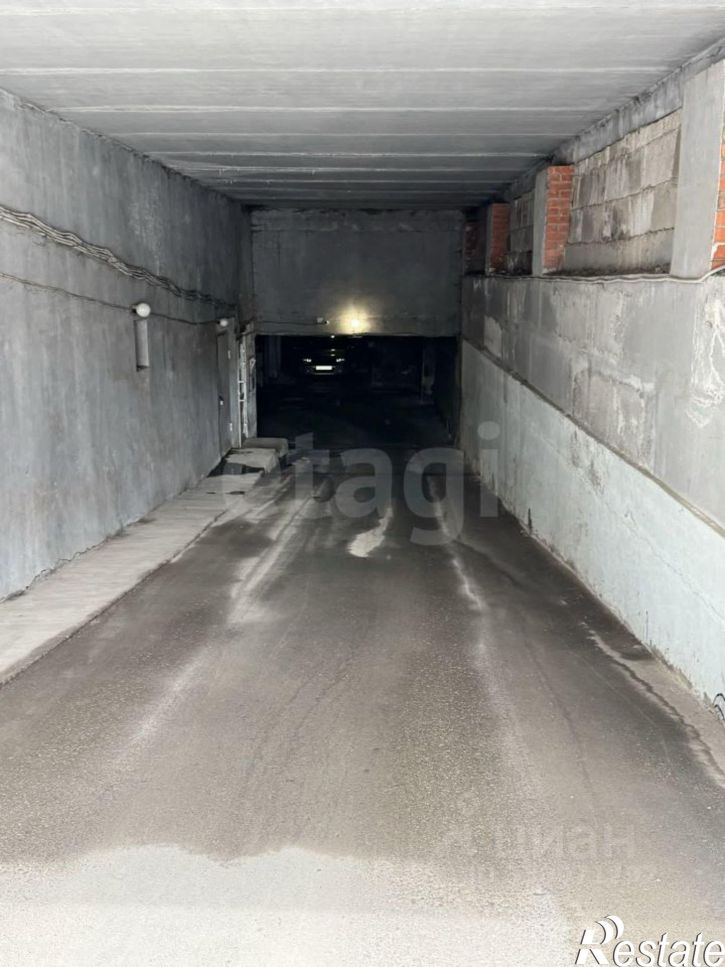 Гараж/парковка Монастырская улица, 41,  д. 41