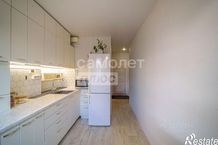 3-комн квартира улица Желябова, 17,  д. 17