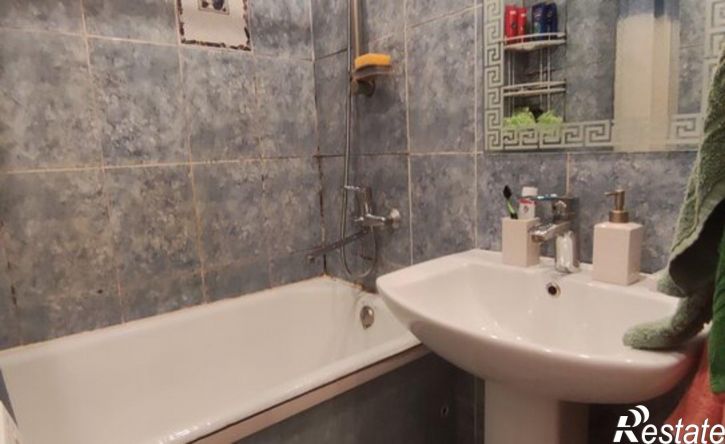 2-комн квартира улица Карпинского, 77,  д. 77