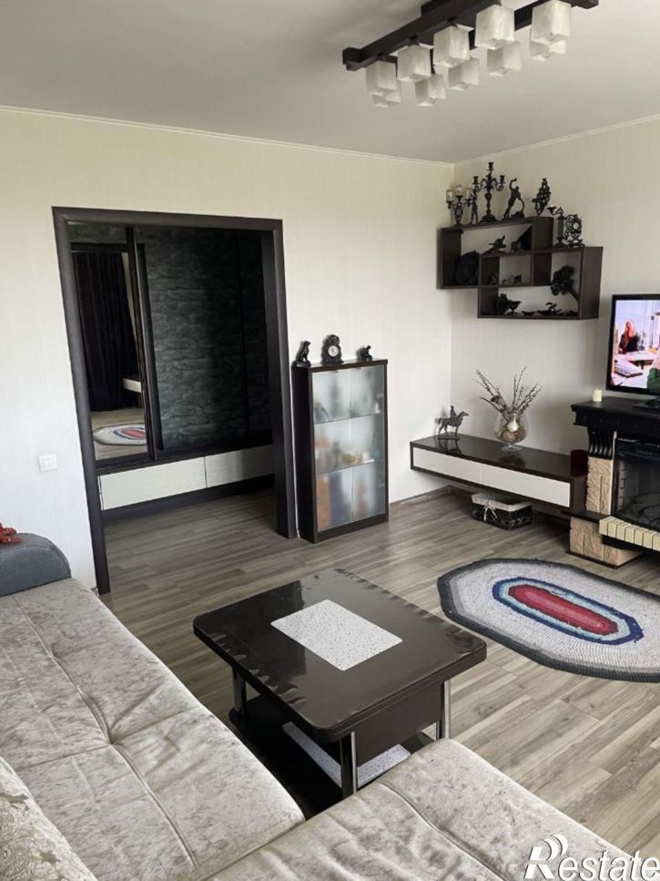 4-комн квартира улица Танцорова, 33,  д. 33