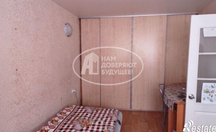 3-комн квартира ул Макаренко, 10,  д. 10