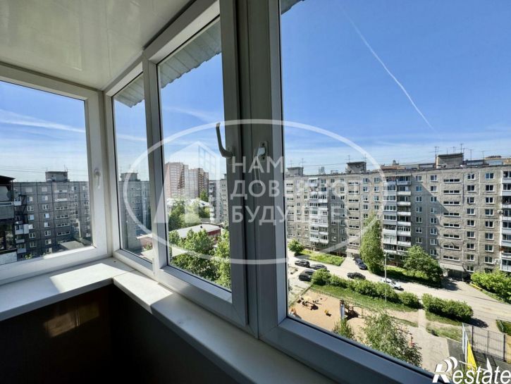 3-комн квартира улица Желябова, 15,  д. 15