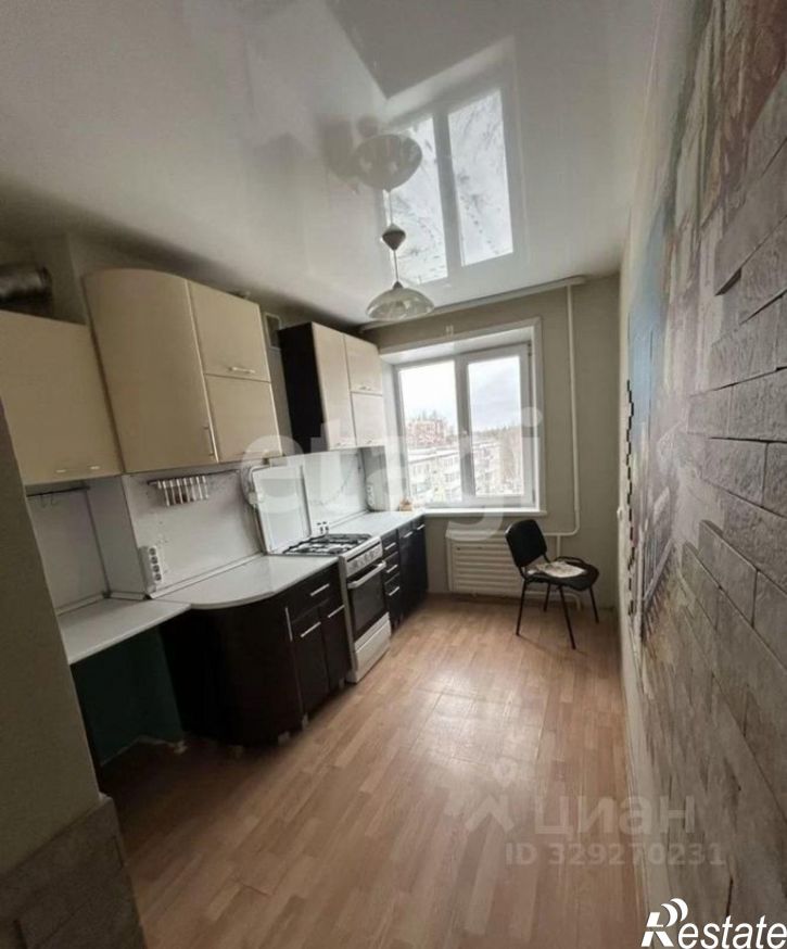 3-комн квартира улица Луговского, 132,  д. 132