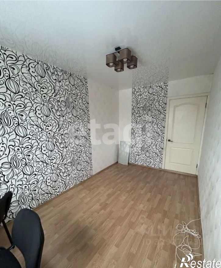 3-комн квартира улица Луговского, 132,  д. 132
