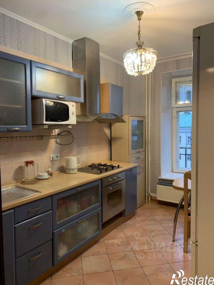 3-комн квартира Комсомольский проспект, 8,  д. 8