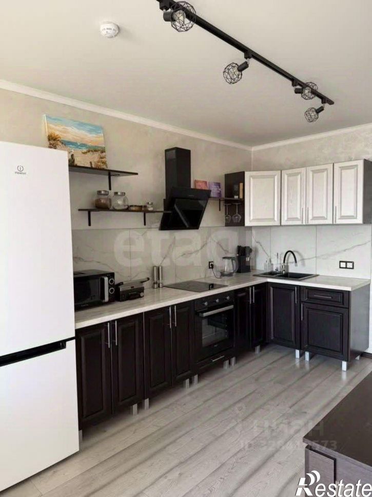2-комн квартира улица Красные Казармы, 64,  д. 64