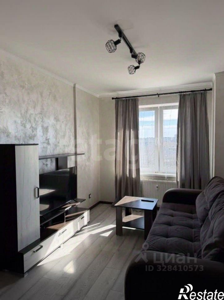 2-комн квартира улица Красные Казармы, 64,  д. 64