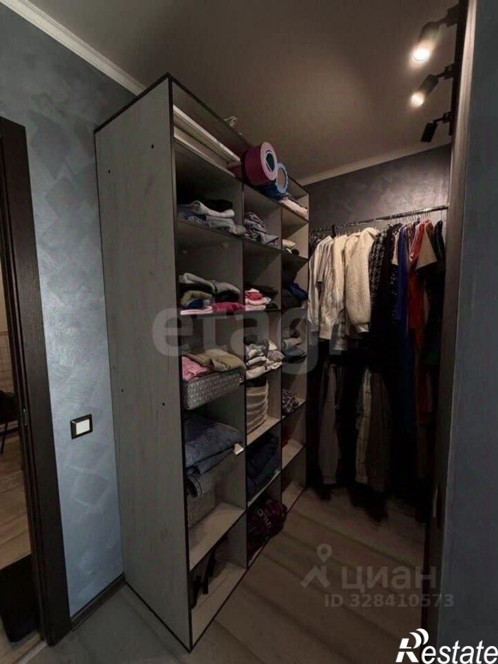 2-комн квартира улица Красные Казармы, 64,  д. 64