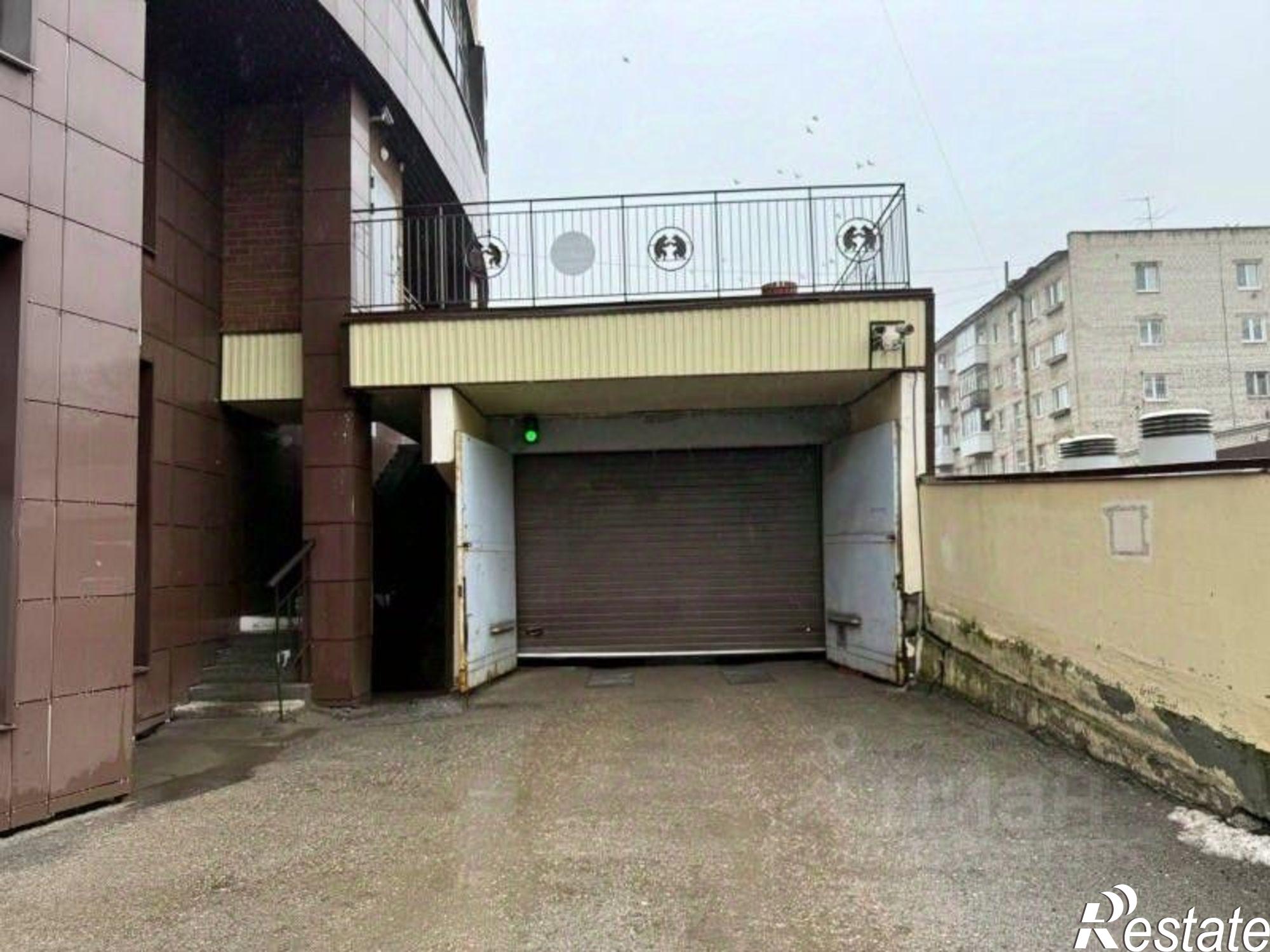 Купить гараж, место в паркинге за 1 400 000 рублей на ул Рабочая, 7