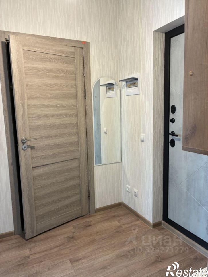 3-комн квартира Сапфирная улица, 13,  д. 13