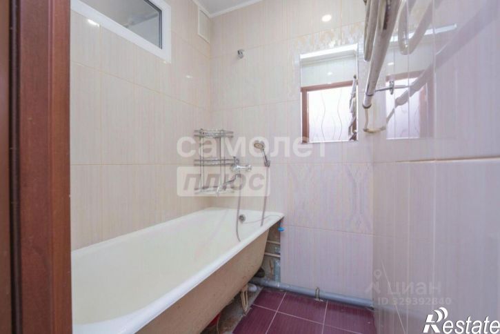 3-комн квартира улица Голева, 3,  д. 3