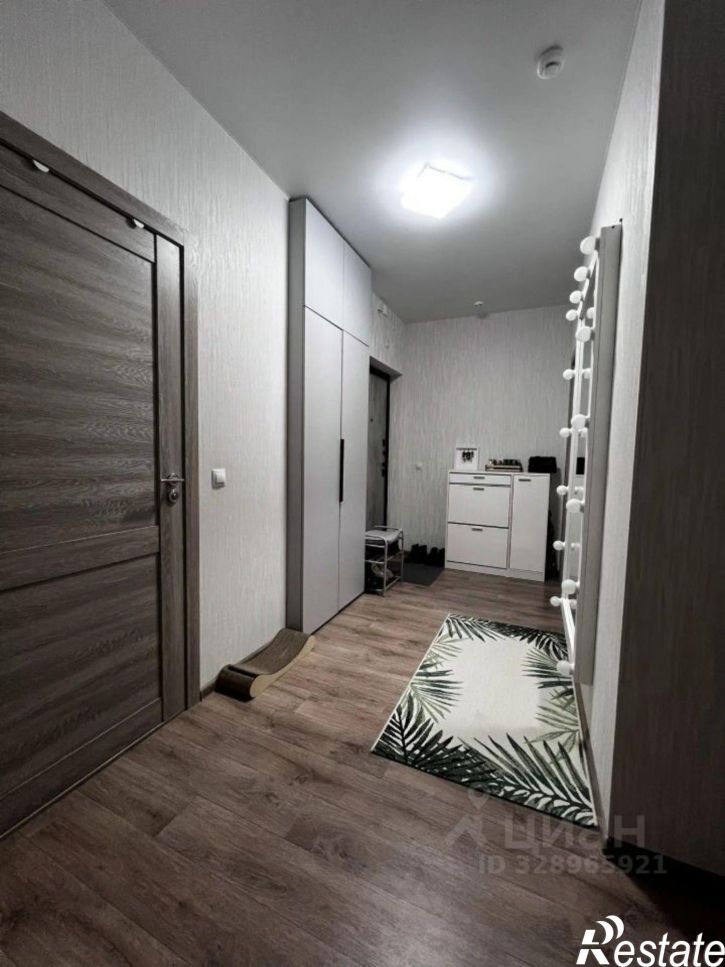 3-комн квартира ул Сапфирная, 13,  д. 13