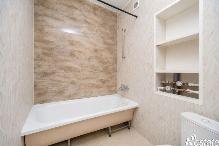 2-комн квартира ул Льва Шатрова, 10,  д. 10