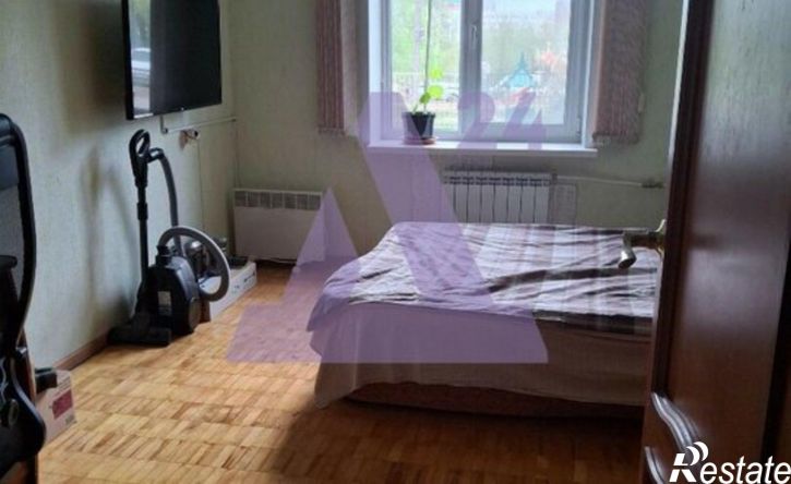 3-комн квартира улица Коминтерна, 30,  д. 30