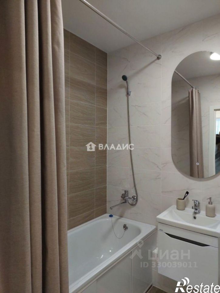 2-комн квартира Уинская улица, 15А,  д. 15А