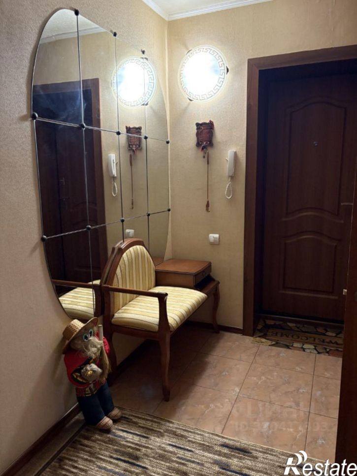 3-комн квартира улица Милиционера Власова, 4,  д. 4