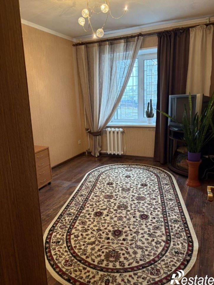 3-комн квартира улица Милиционера Власова, 4,  д. 4