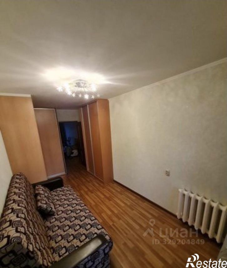 3-комн квартира ул Лаврова, 18/2,  д. 18/2