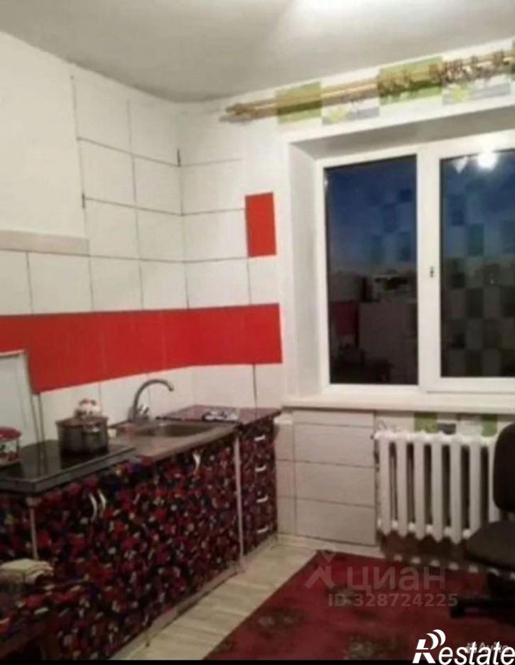 3-комн квартира улица Архитектора Свиязева, 4,  д. 4