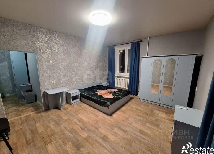 4-комн квартира ул Луначарского, 33,  д. 33