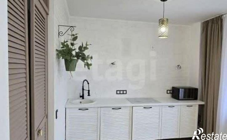 3-комн квартира улица Красные Казармы, 64,  д. 64