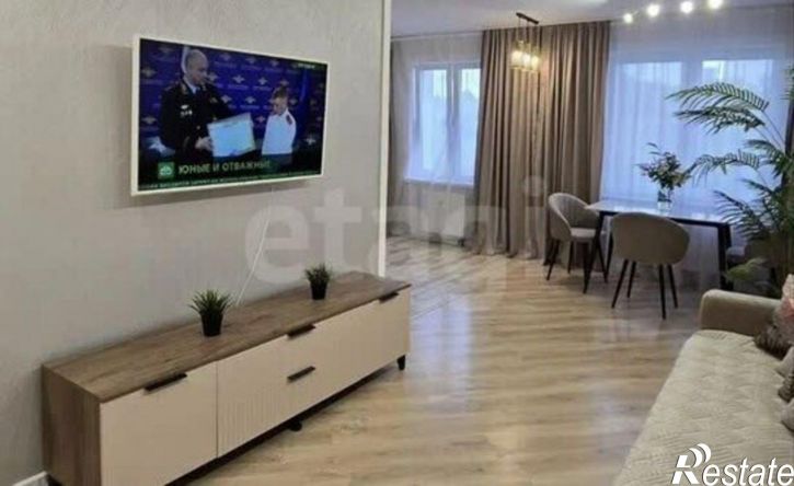 3-комн квартира улица Красные Казармы, 64,  д. 64