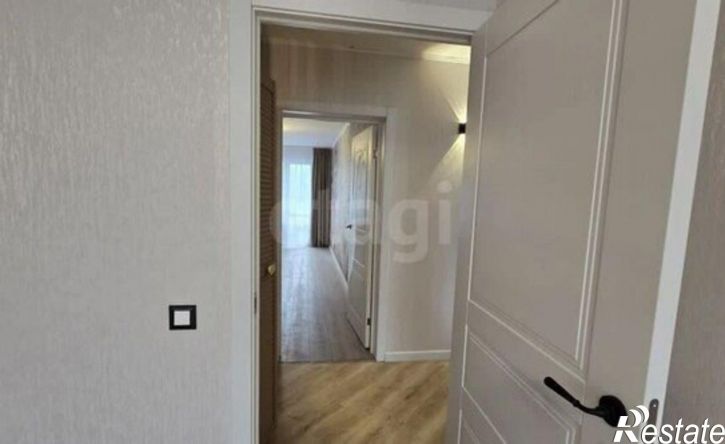 3-комн квартира улица Красные Казармы, 64,  д. 64