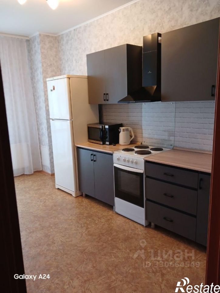 1-комн квартира улица Фрезеровщиков, 86,  д. 86