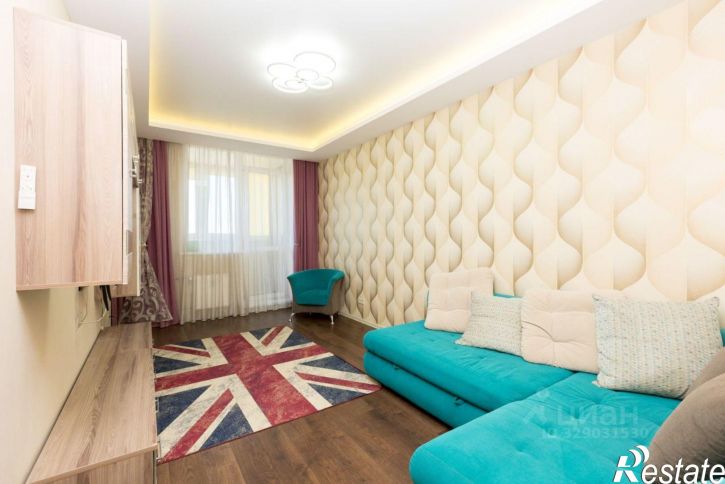 3-комн квартира улица Карпинского, 112,  д. 112