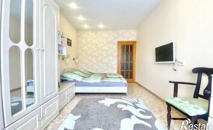 3-комн квартира улица Революции, 7,  д. 7