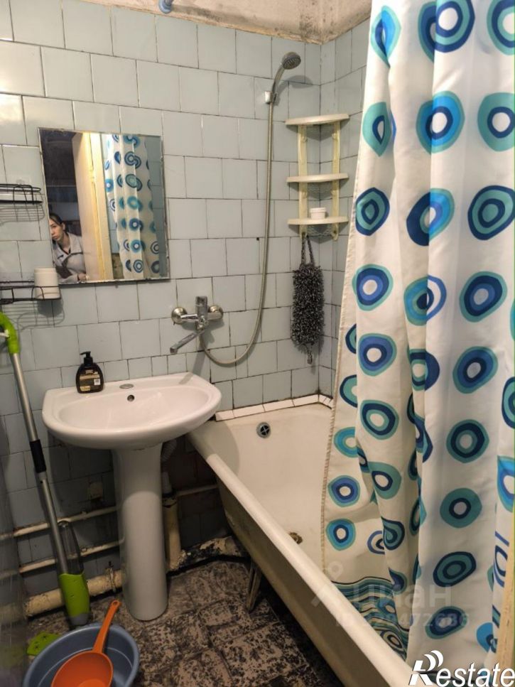 3-комн квартира ул Хрустальная, 15,  д. 15
