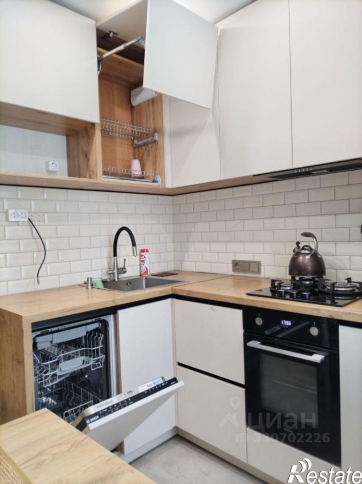 2-комн квартира улица Карпинского, 57А,  д. 57А