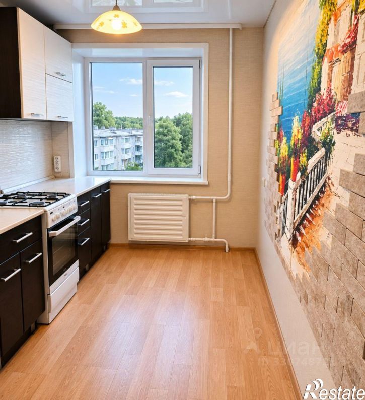 3-комн квартира улица Луговского, 132,  д. 132