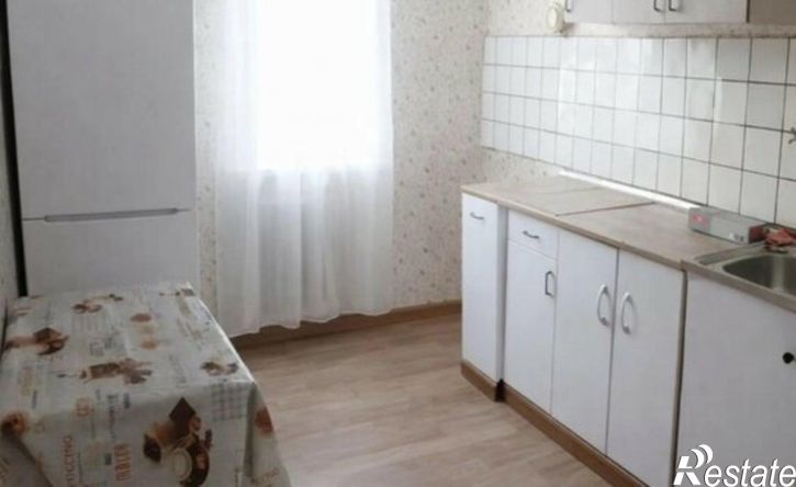 3-комн квартира улица Братьев Вагановых, 1,  д. 1
