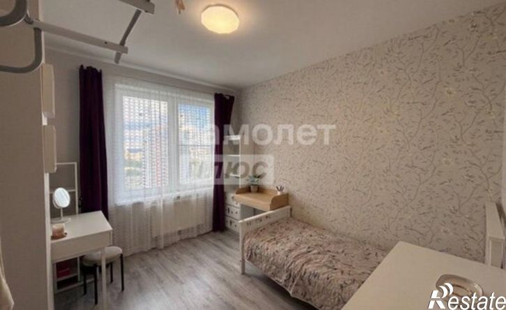 4-комн квартира ул Вильгельма де Геннина, 3,  д. 3
