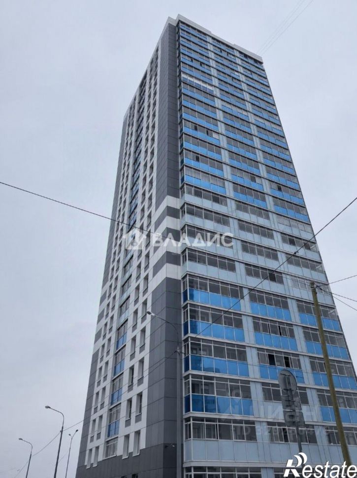 2-комн квартира улица Фрезеровщиков, 94,  д. 94