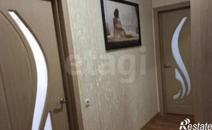 2-комн квартира улица Адмирала Ушакова, 21,  д. 21