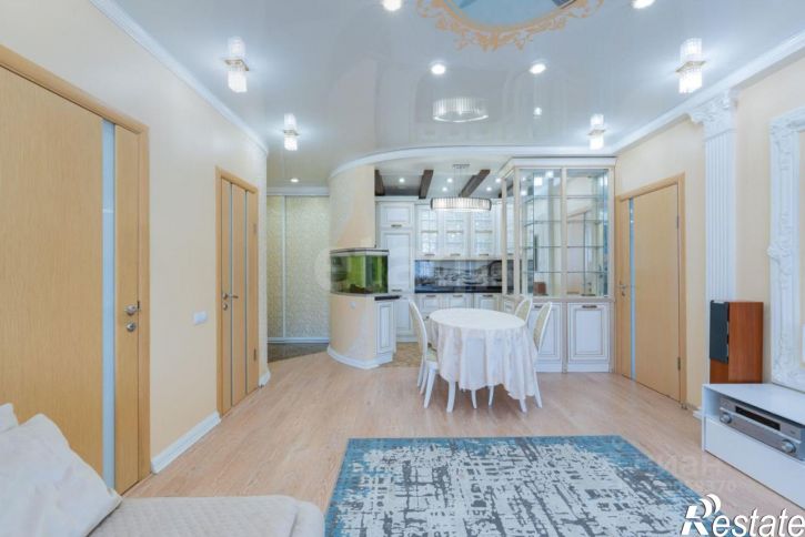 3-комн квартира ул Снайперов, 3,  д. 3