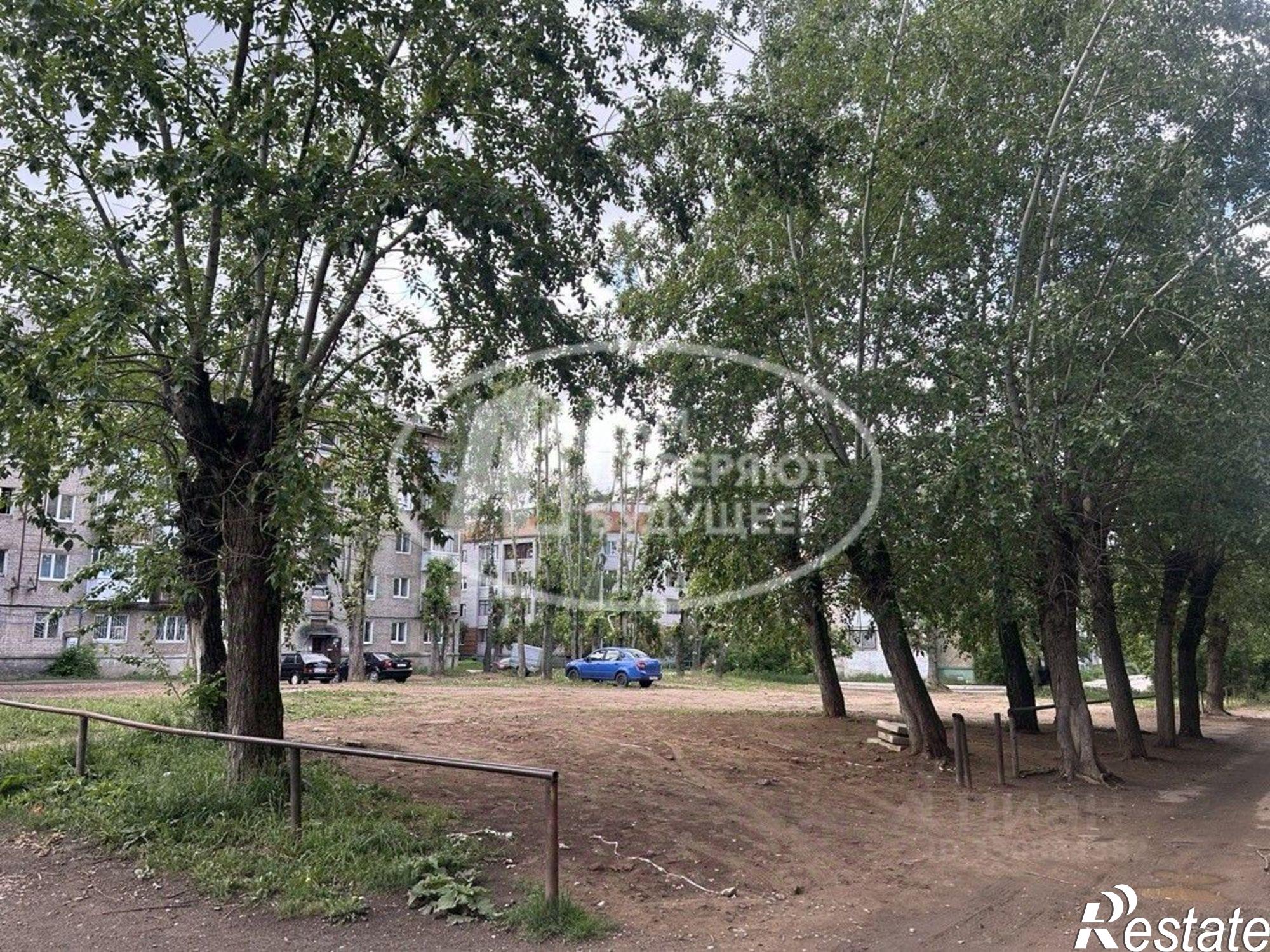 Купить комнату за 530 000 рублей на ул Закамская, 85