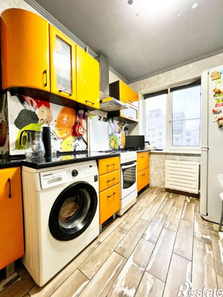 3-комн квартира улица Карпинского, 75А,  д. 75А