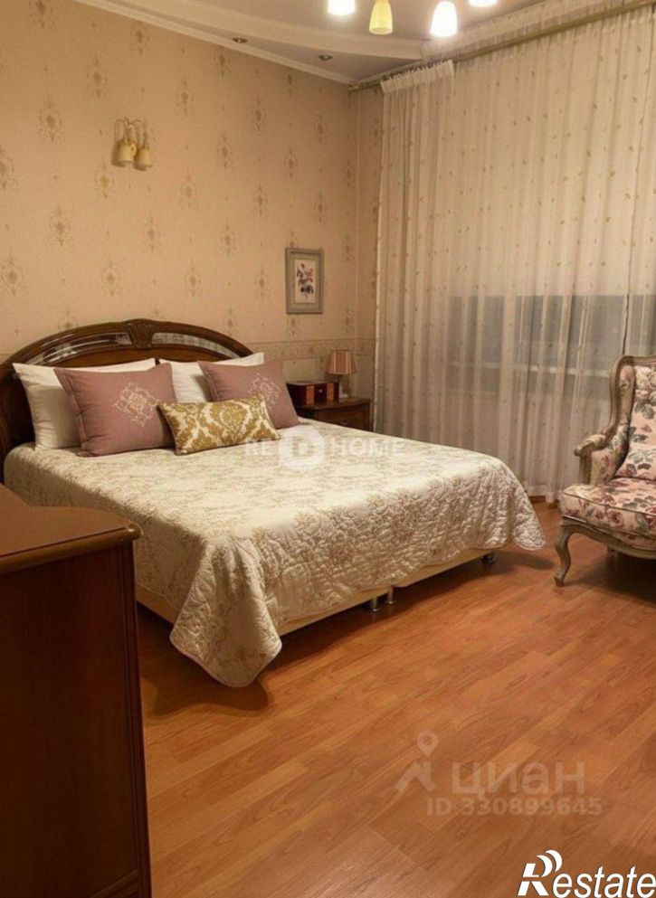 4-комн квартира пр-д Якуба Коласа, 11,  д. 11