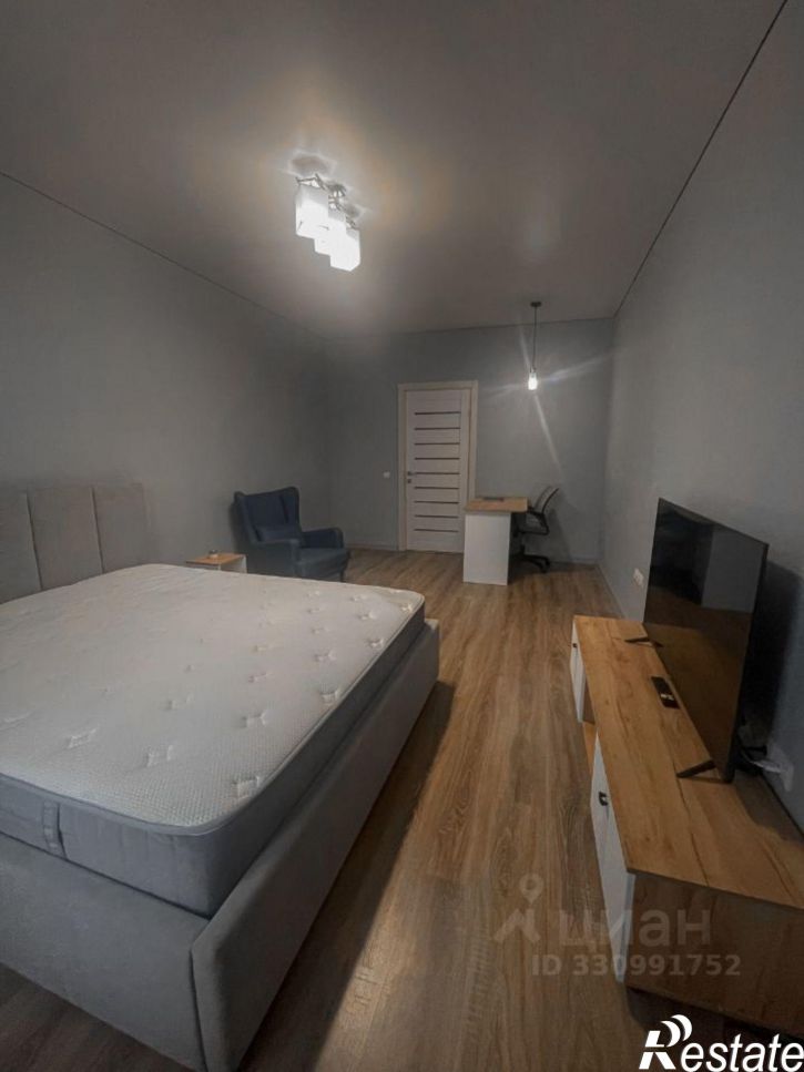 2-комн квартира Уинская улица, 37,  д. 37