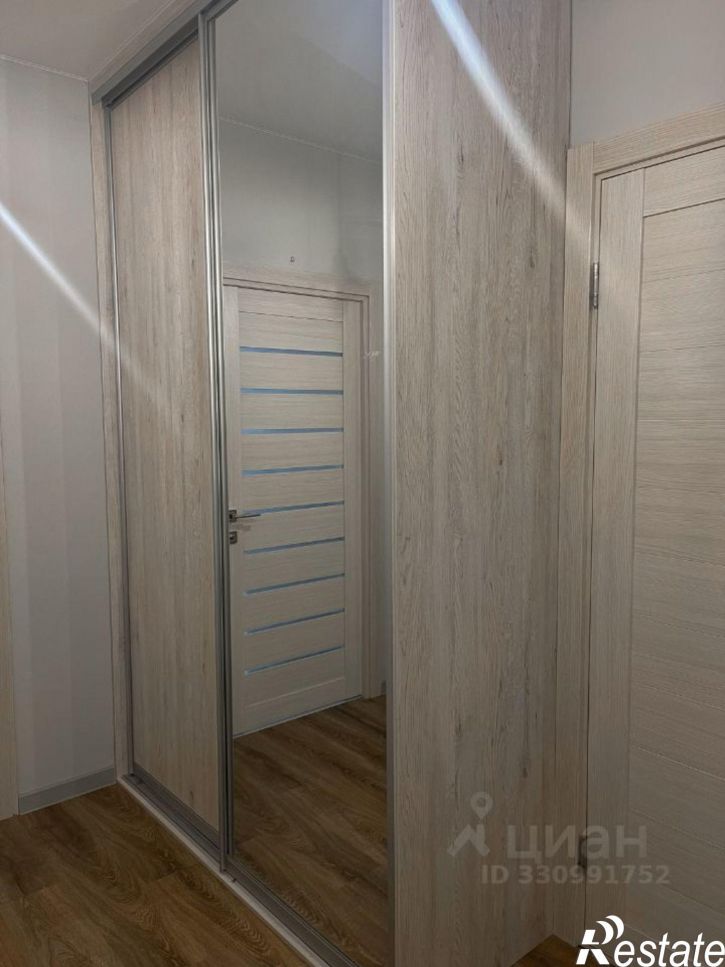 2-комн квартира Уинская улица, 37,  д. 37