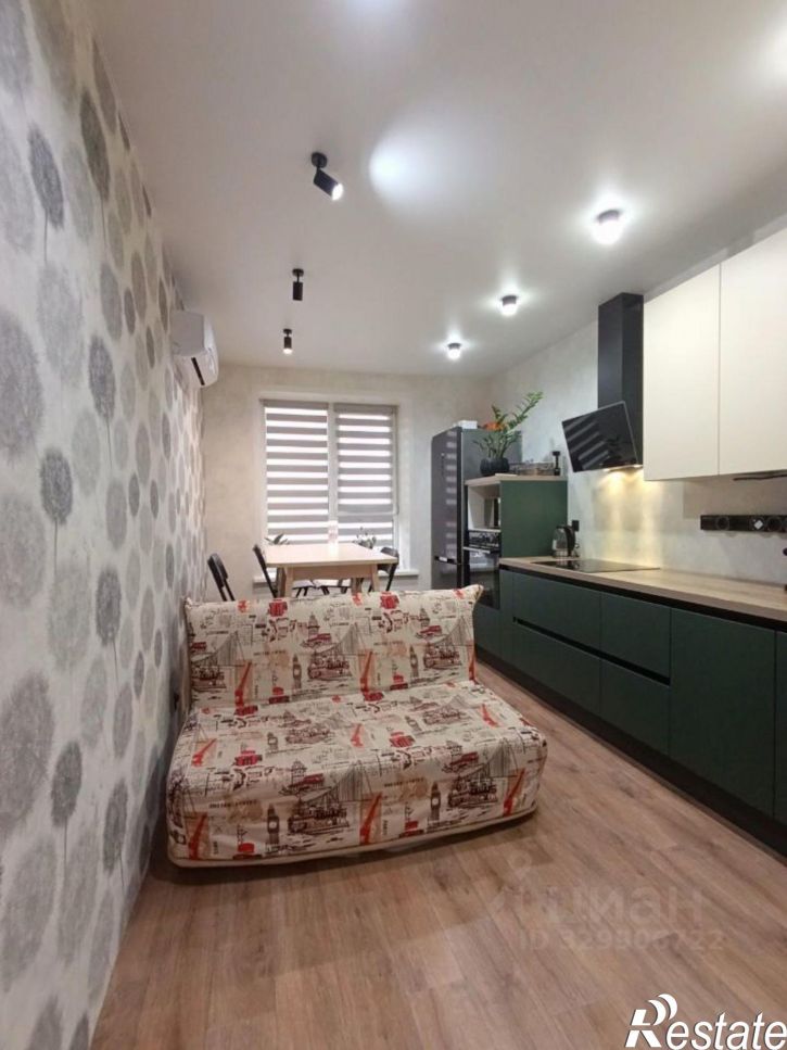 2-комн квартира Агатовая улица, 28,  д. 28