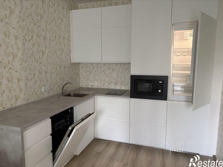 4-комн квартира ул Революции, 48в,  д. 48в