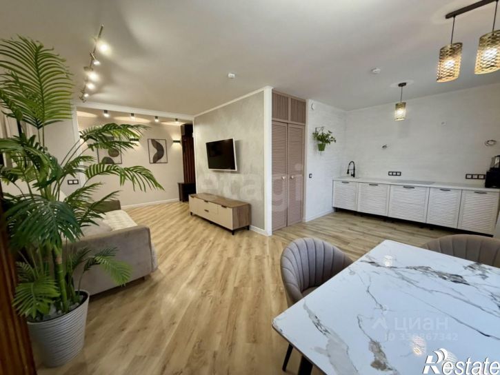 3-комн квартира улица Красные Казармы, 64,  д. 64