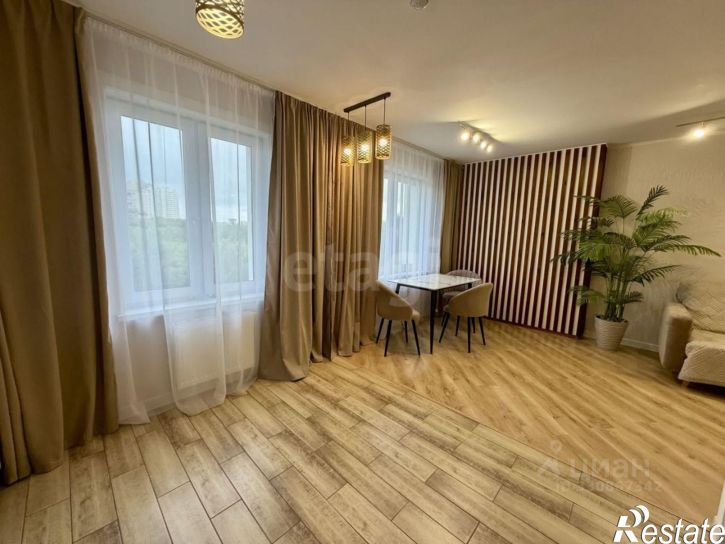 3-комн квартира улица Красные Казармы, 64,  д. 64
