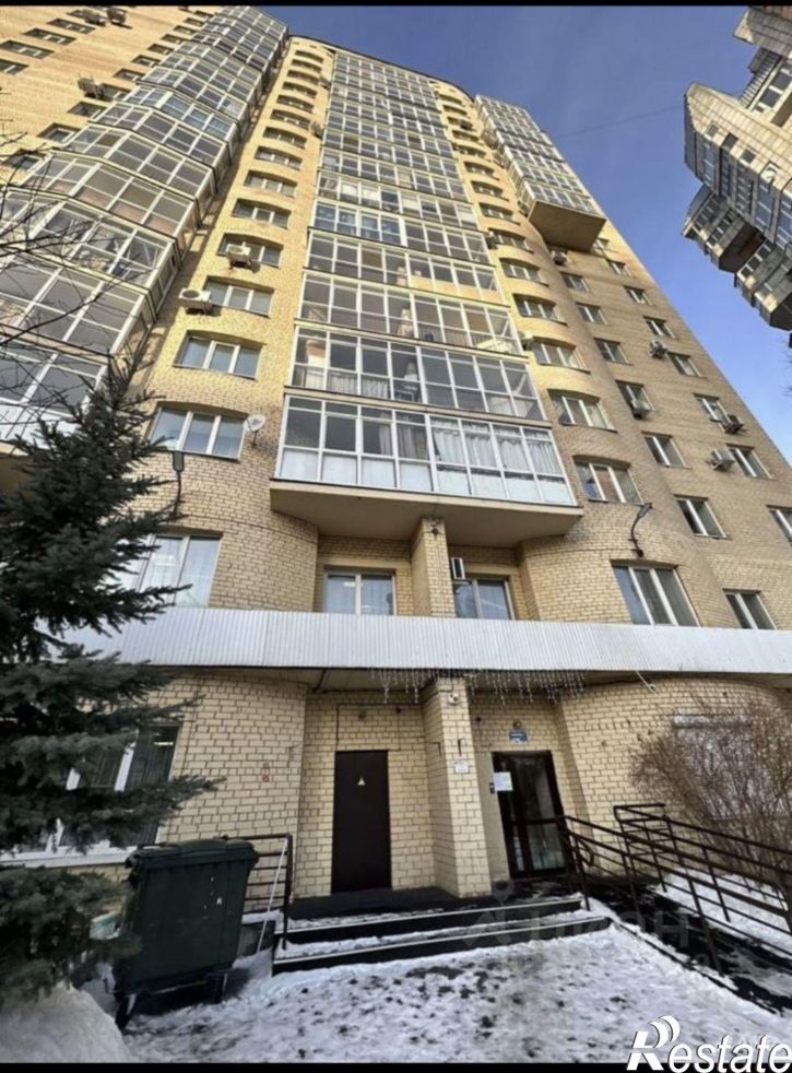 3-комн квартира улица Революции, 16,  д. 16